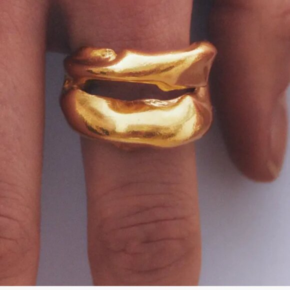 Bold Ring! - Picture 2 of 6